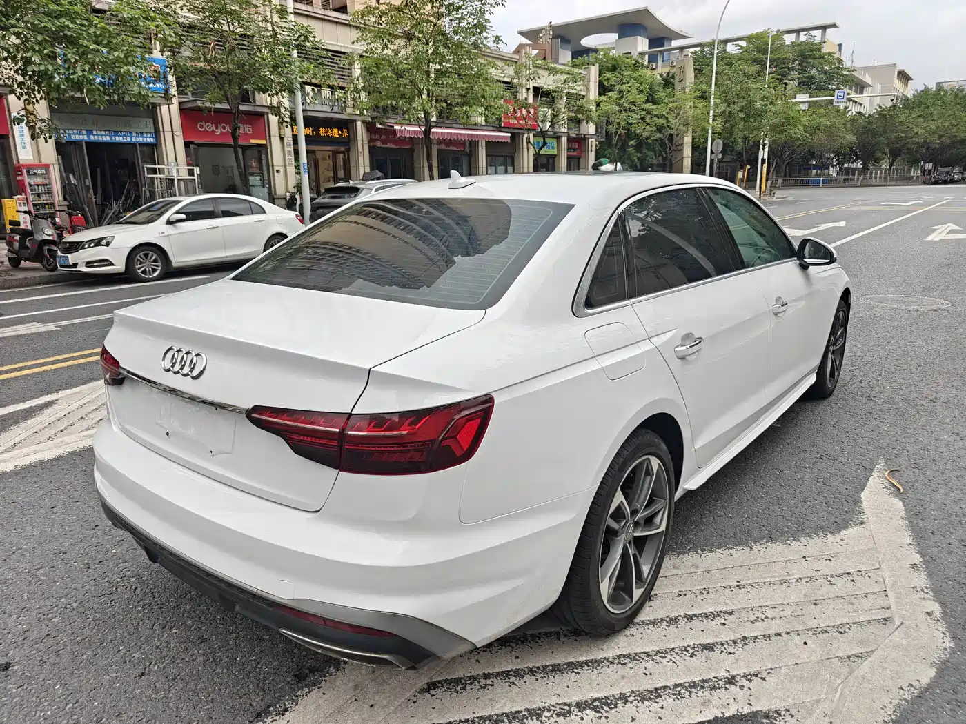 Audi A4L 2020 40 TFSI Fashion Dynamic Edition фото 5