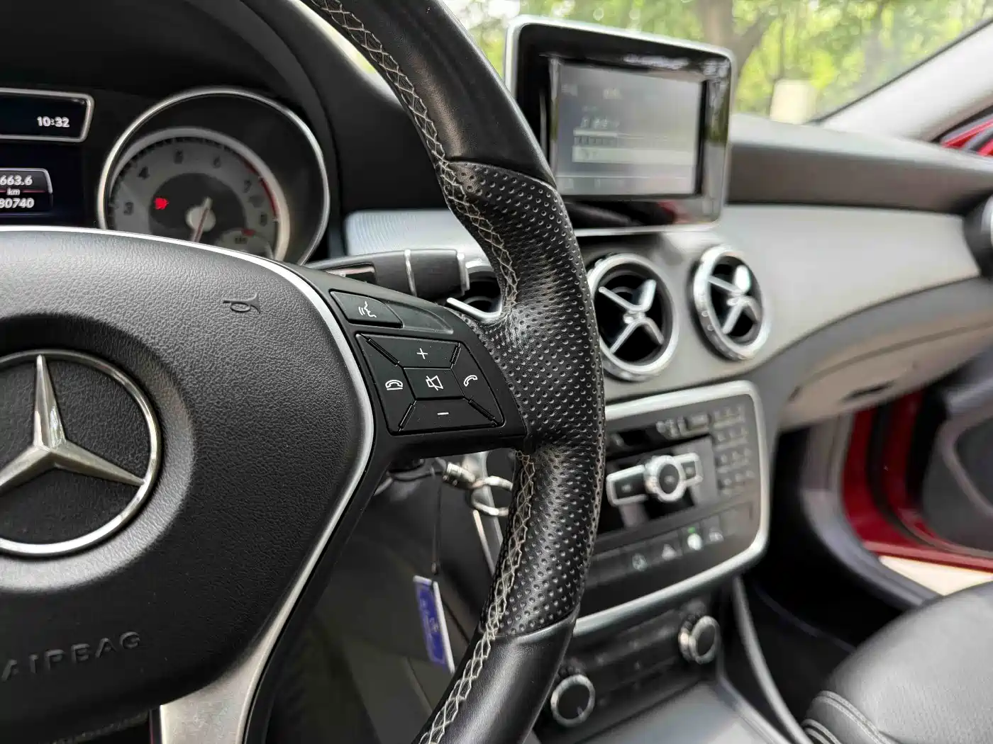 Mercedes-Benz GLA 2015 GLA 200 Dynamic фото 8