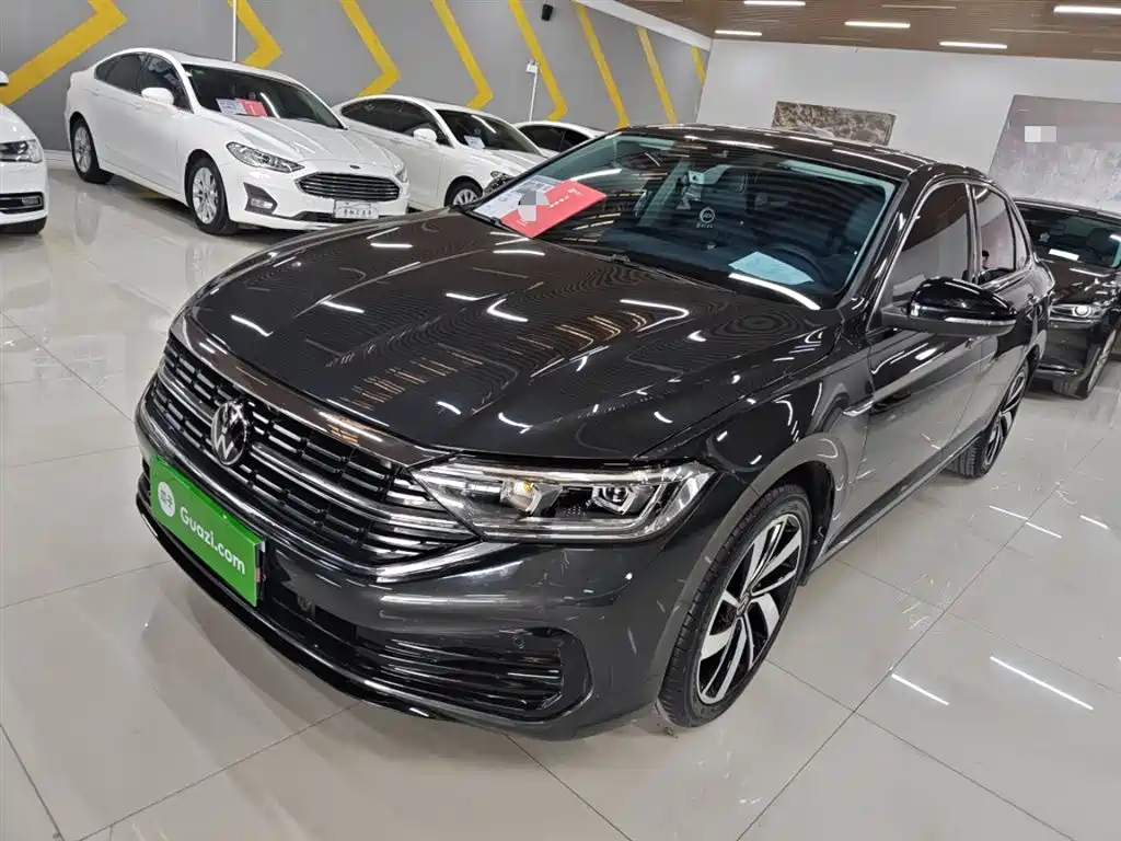 Volkswagen Sagitar 2023 300TSI DSG Surpassing Edition