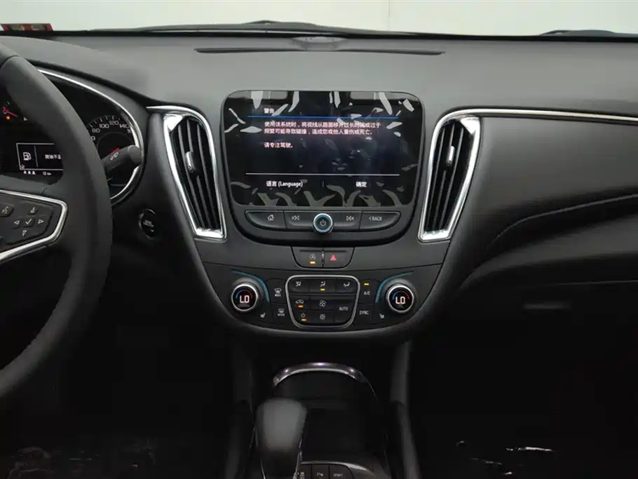 Chevrolet Malibu XL 2023 1.5T RS Edition фото 13