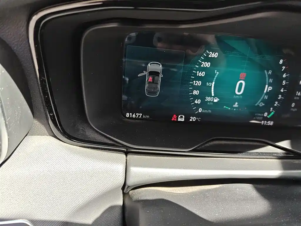 Lynk & Co 01 2017 2.0T AWD Pro фото 5