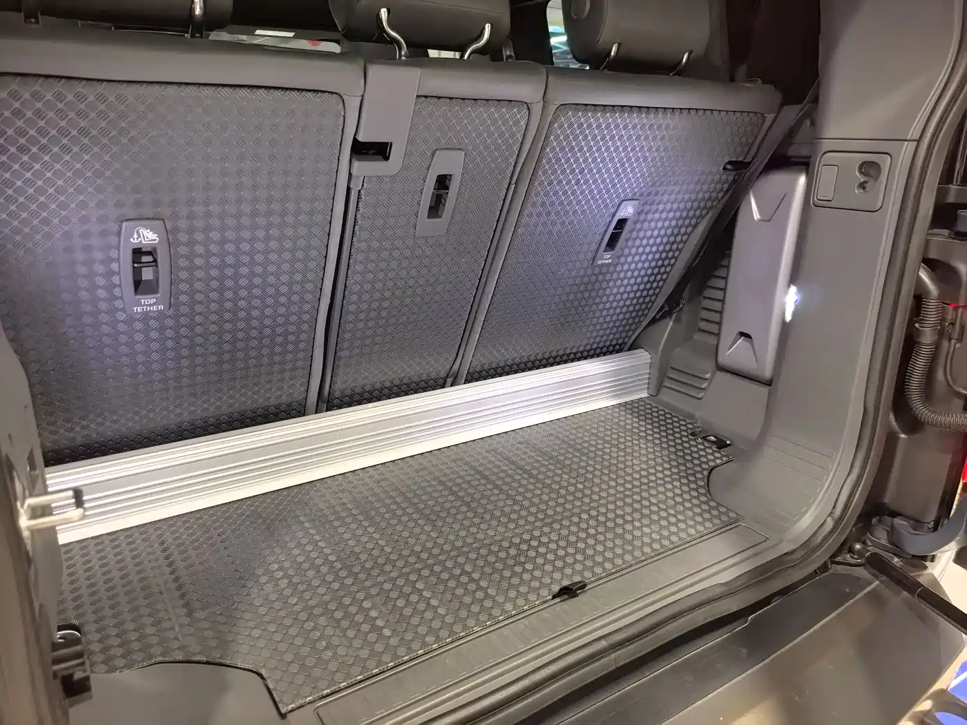 Land Rover Defender 2021 90 P400 X-DYNAMIC S фото 16