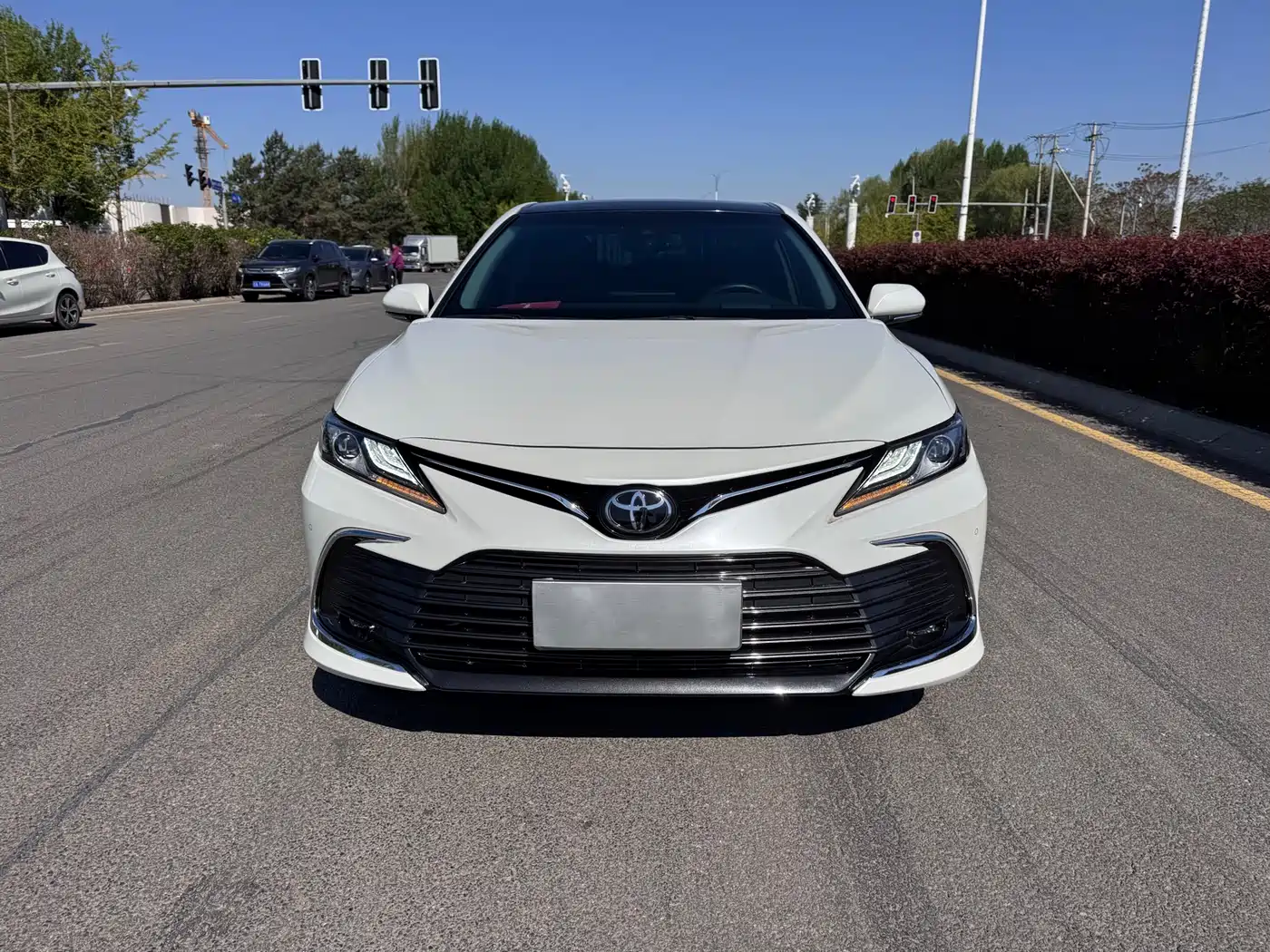Toyota Camry 2023 2.5G Luxury Edition фото 2