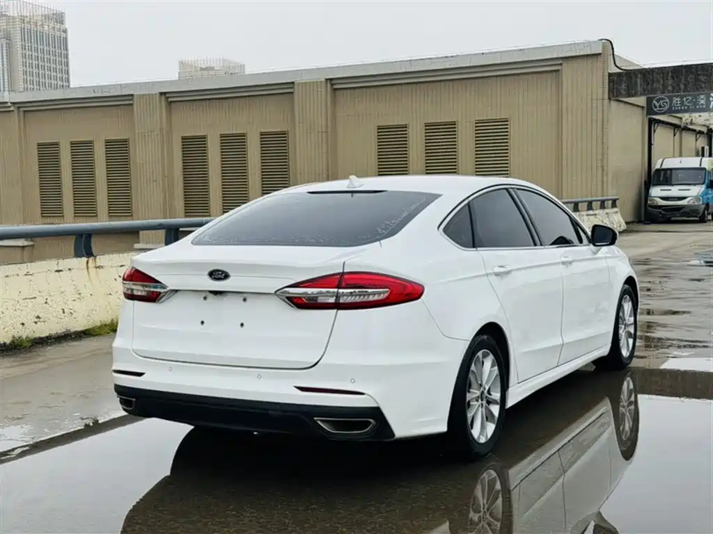 FORD MONDEO