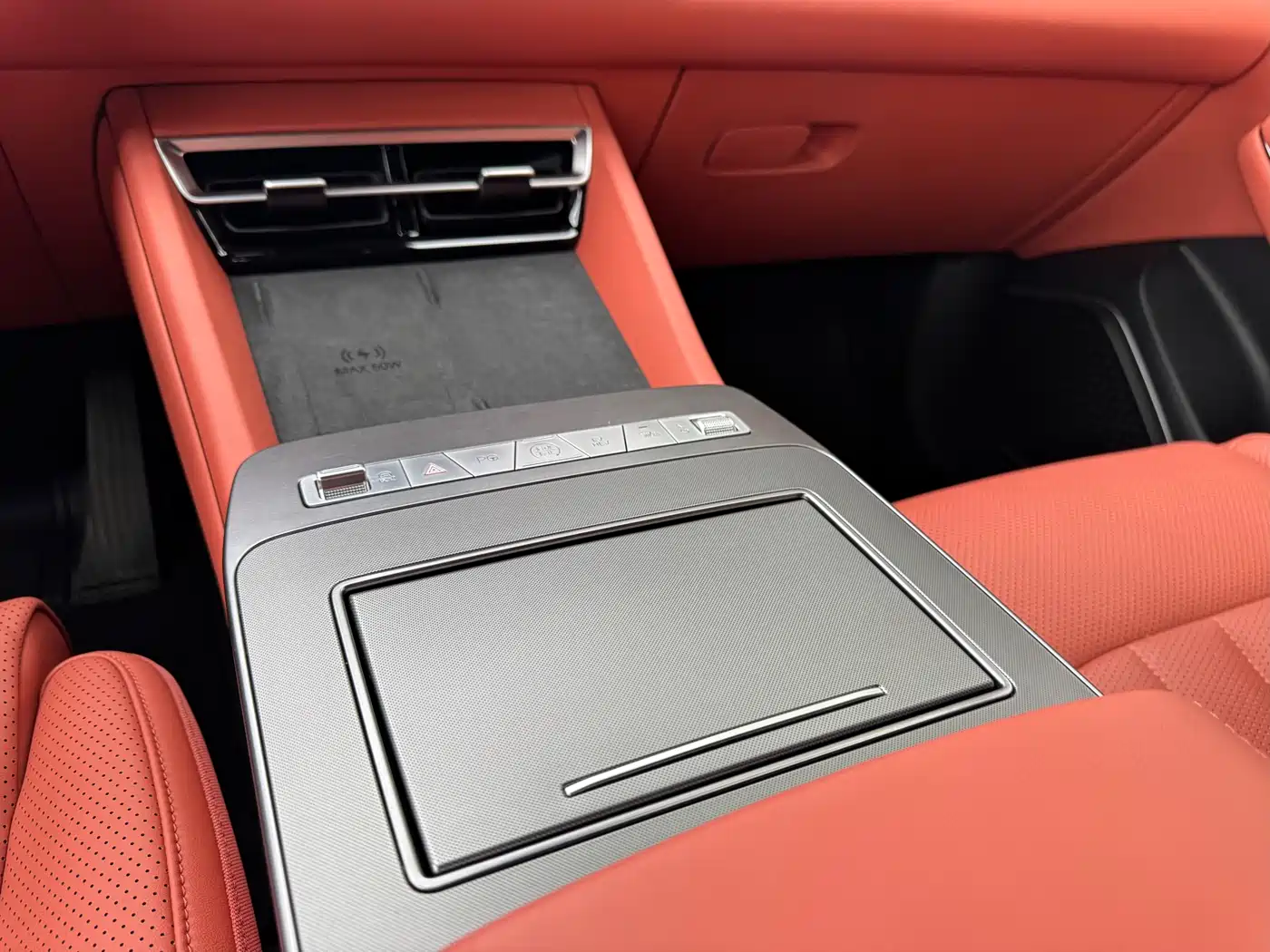 BYD Tang L 2025 DM 175KM Drone Player Edition фото 22