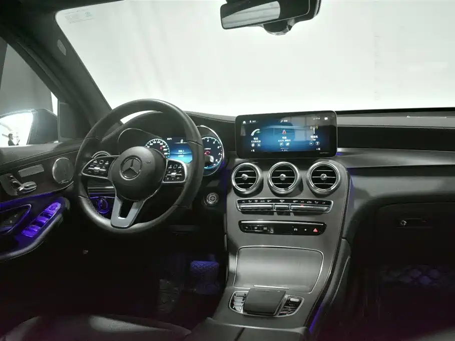Mercedes-Benz GLC 2020 Facelift GLC 300 L 4MATIC Dynamic фото 6