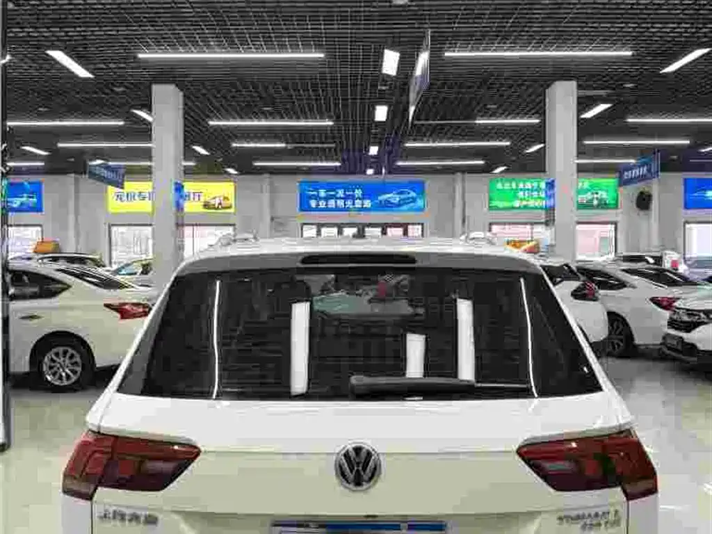 Volkswagen Tiguan L 2019 330TSI Automatic 2WD Panorama Comfort Edition China VI фото 5