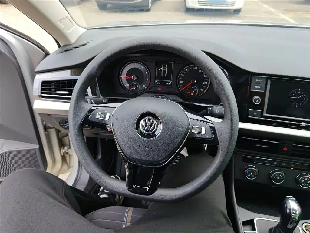 Volkswagen Lavida 2018 280TSI DSG Comfort Edition China V фото 11