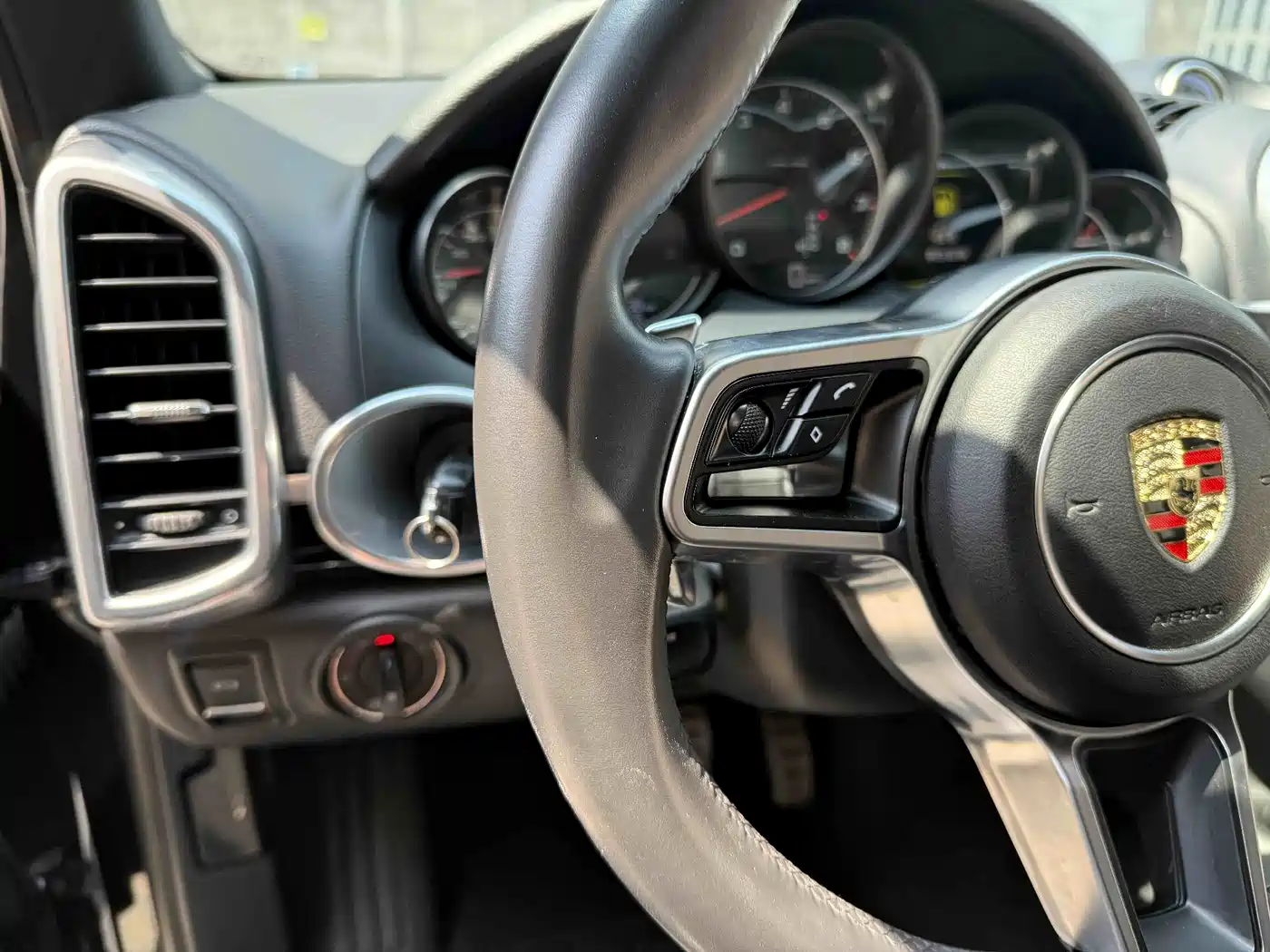 Porsche Cayenne 2015 Cayenne 3.0T фото 8