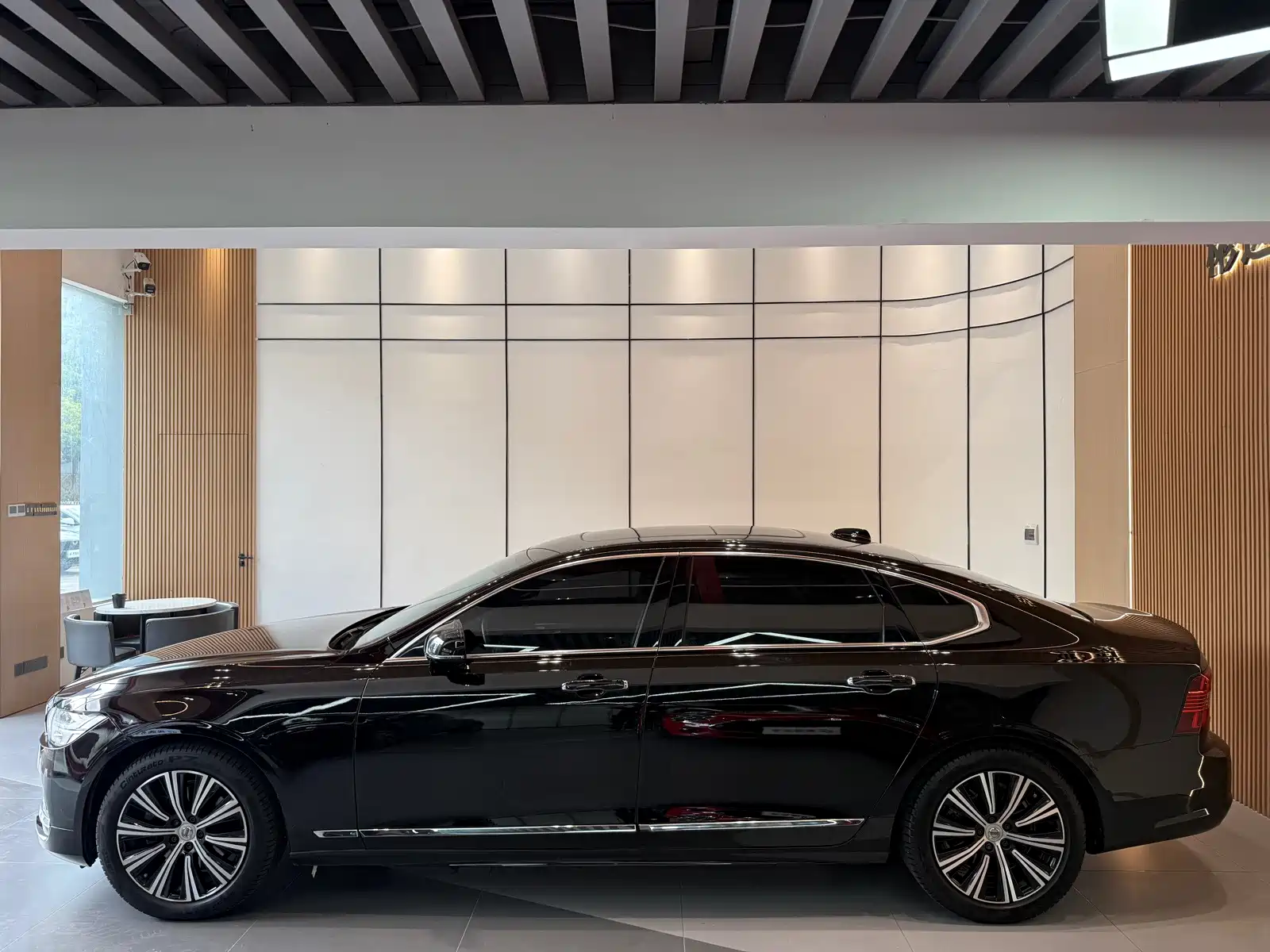 Фото 4 - Volvo S90