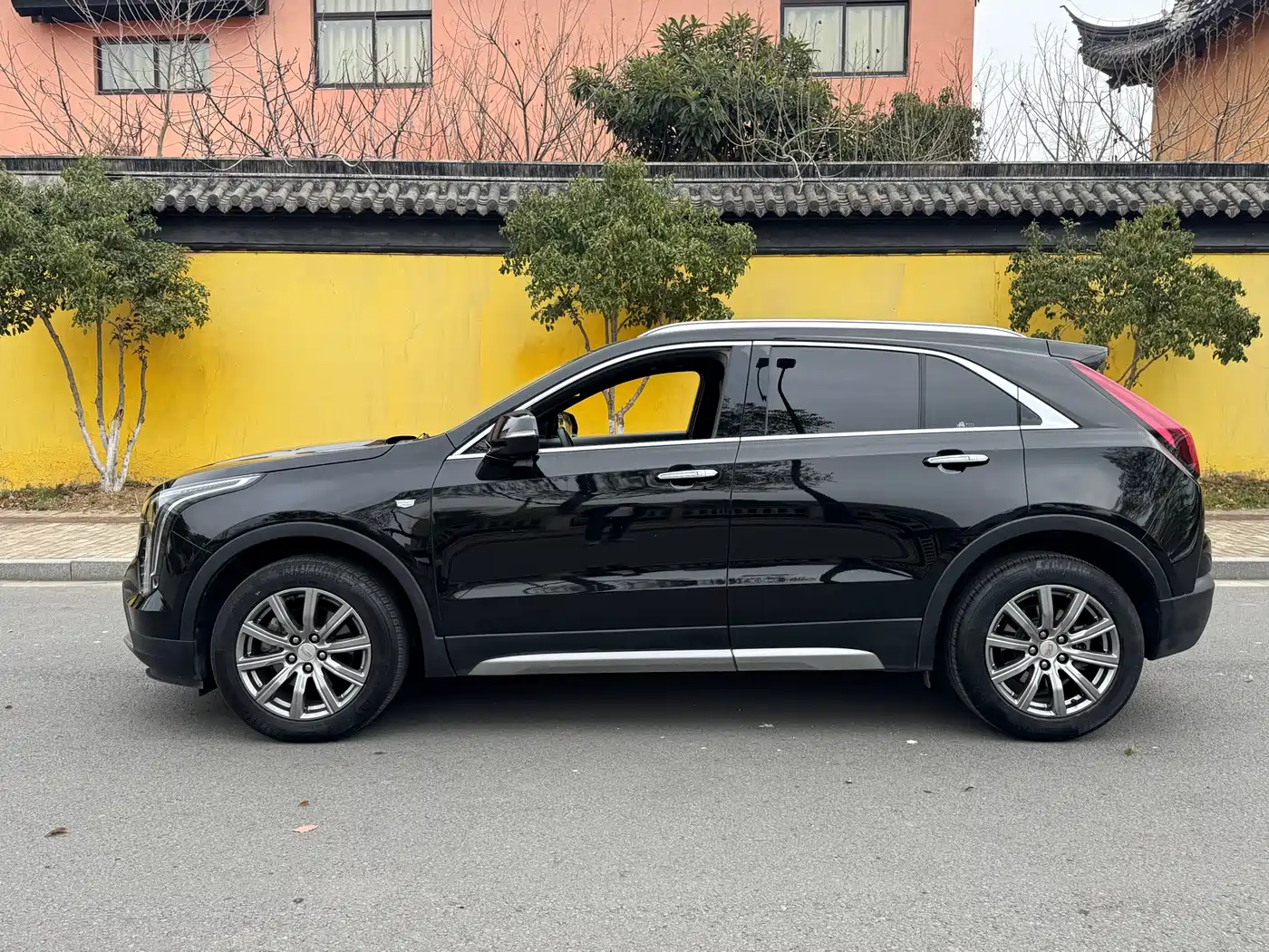 Cadillac XT4 2018 28T FWD Leading Edition фото 5