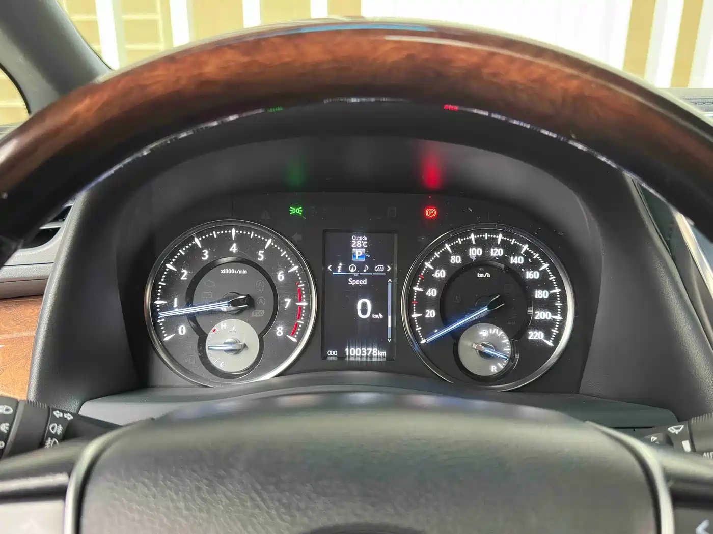 Toyota Alphard 2015 3.5L Premium Edition фото 28