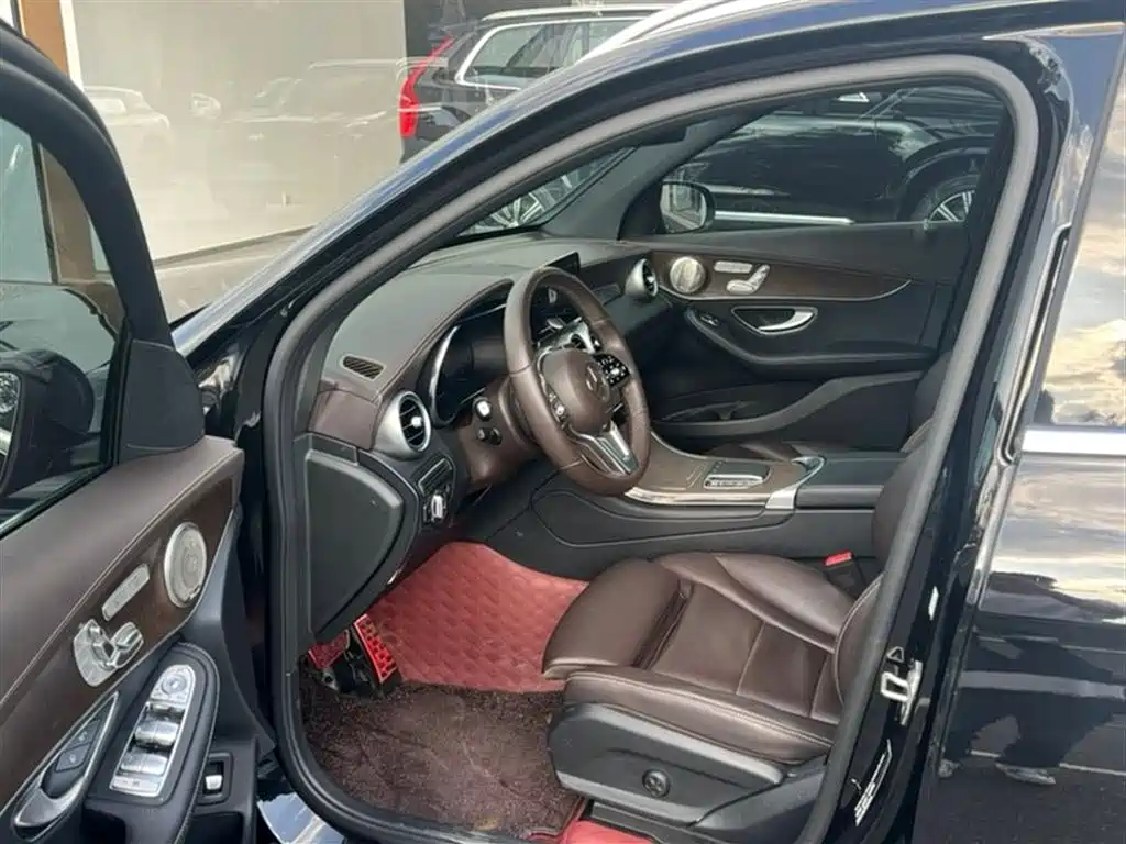 Mercedes-Benz GLC 2022 Facelift GLC 300 L 4MATIC Dynamic Collector's Edition фото 5