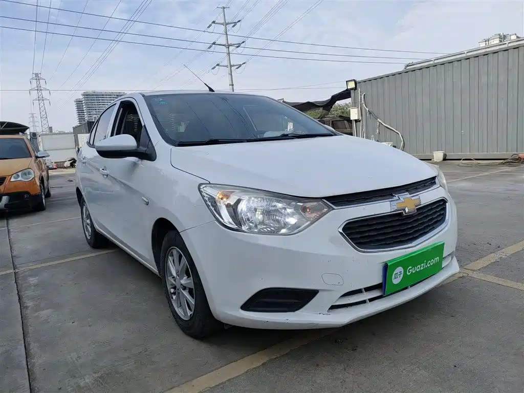 Chevrolet Sail 2015 Sail 3 1.5L Manual Ideal Sunroof Edition фото 4