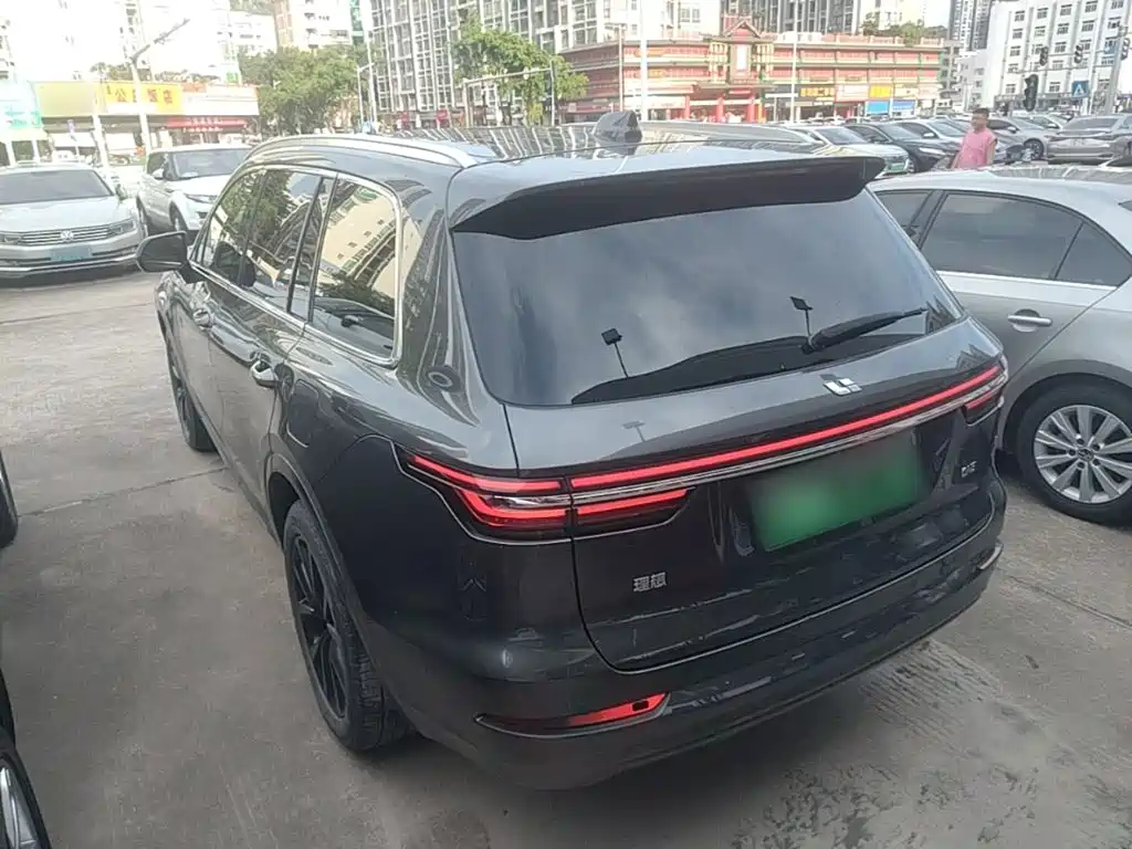 Фото 5 - Li Auto Li ONE
