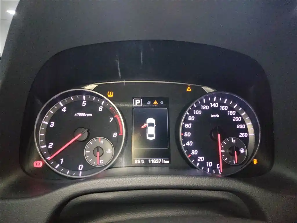 Hyundai Elantra 2016 1.4T DCT Dynamic·Vitality фото 8