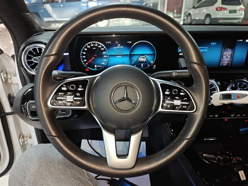 Mercedes-Benz A-Class 2020 A 200 L Sport Sedan фото 11