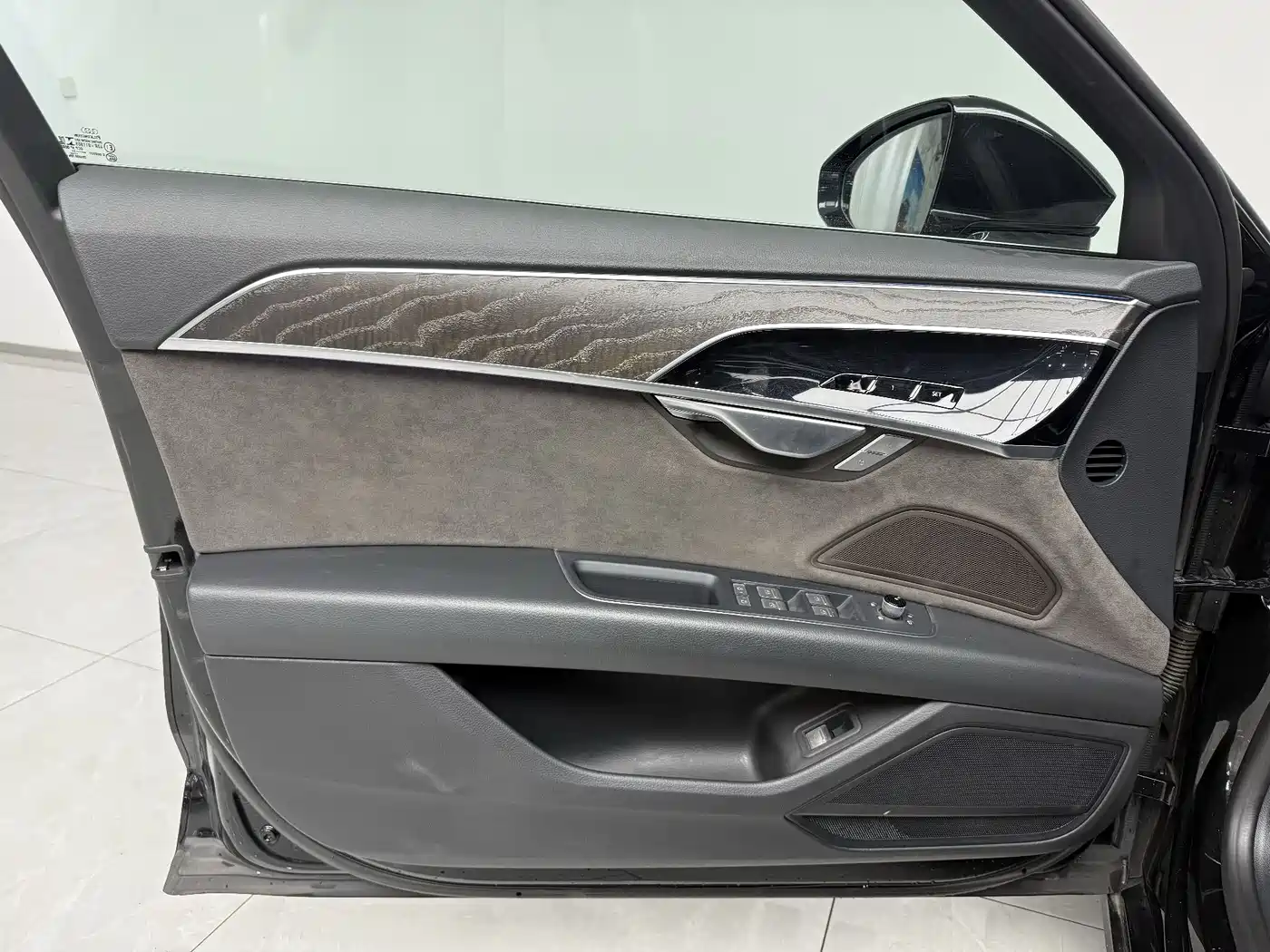 Audi A8 2021 A8L 50 TFSI quattro Comfort фото 5