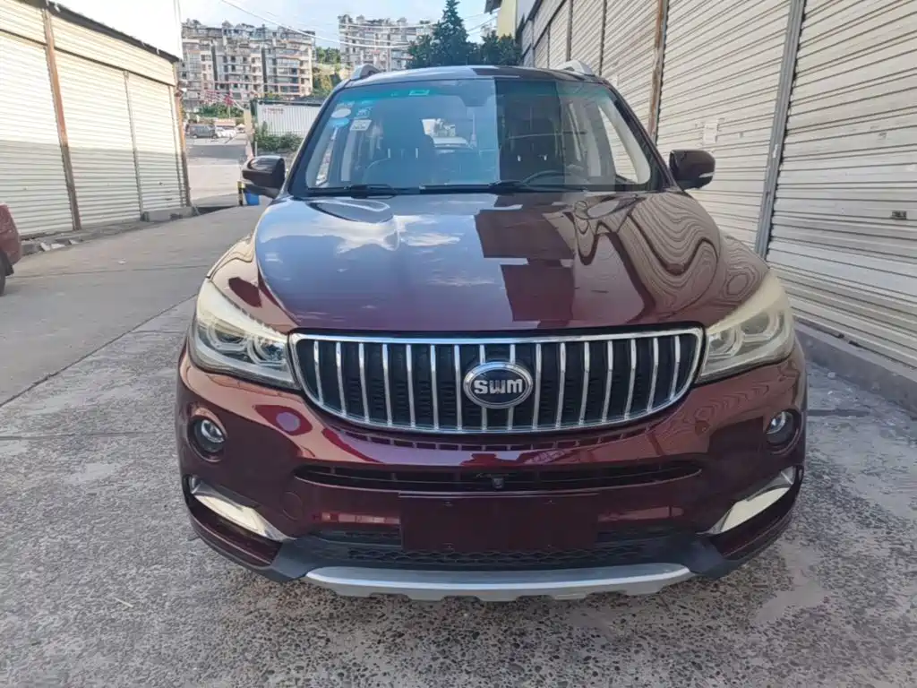 SWM Motor SWM X7 2018 2016 1.8L Manual Luxury 7-seater