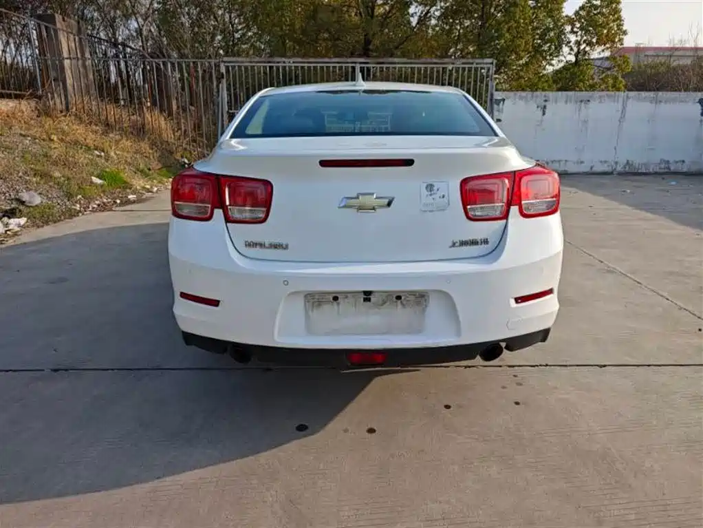 Chevrolet Malibu 2014 2.4L Automatic Luxury фото 10