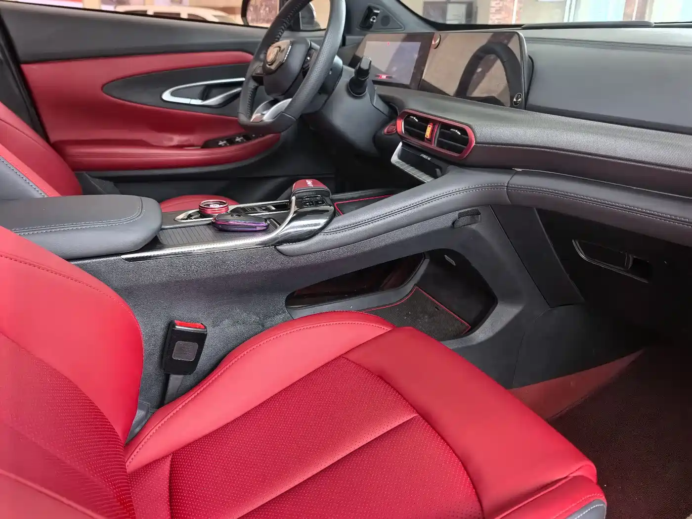 CHANGAN UNI-T