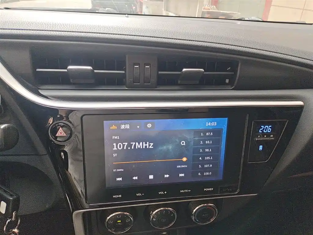 Toyota Levin 2017 Facelift 185T CVT Elite (China V) фото 13