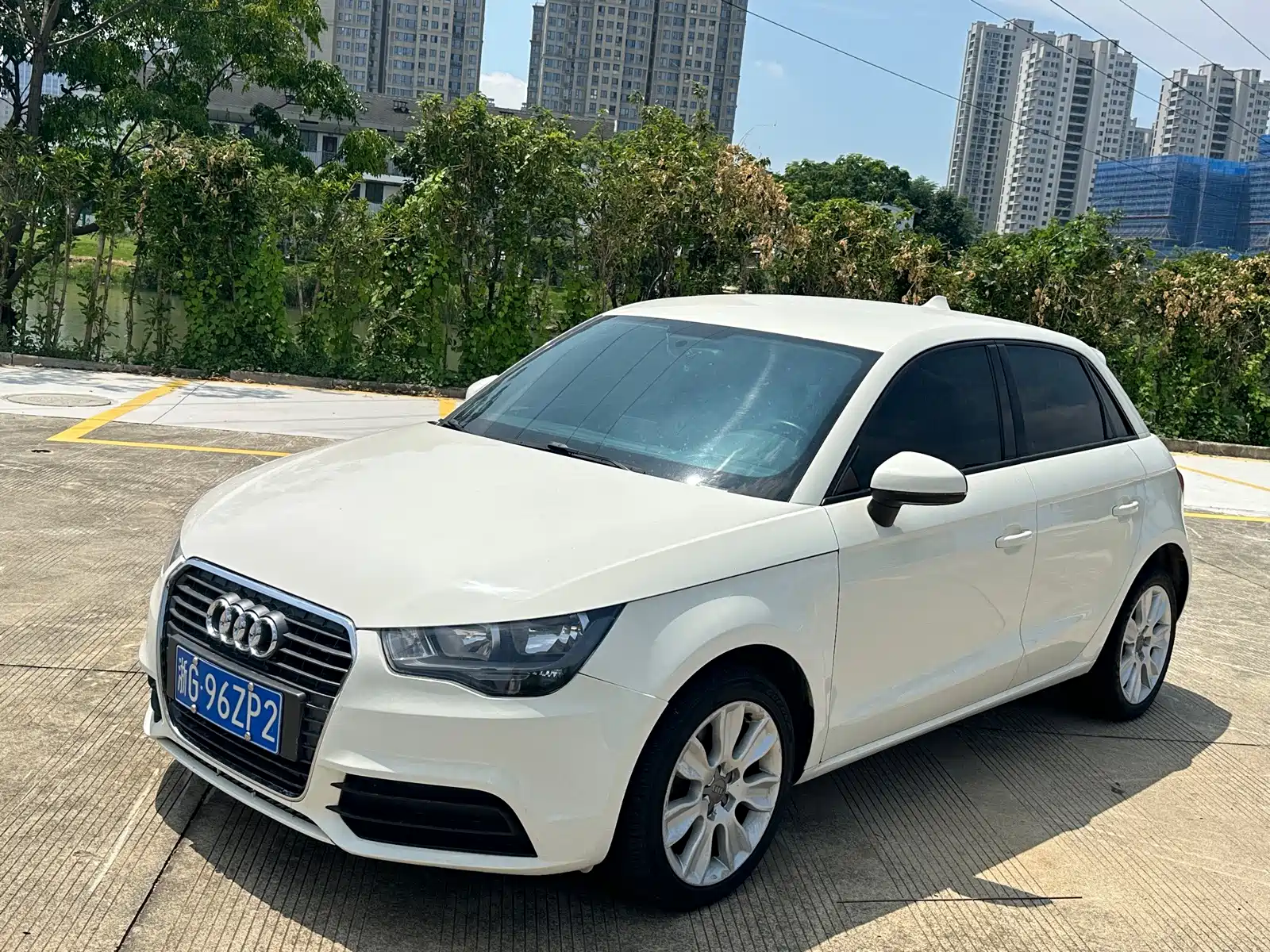 Фото 1 - Audi A1