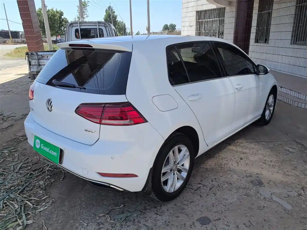 Volkswagen Golf 2018 1.6L Automatic Comfort фото 5