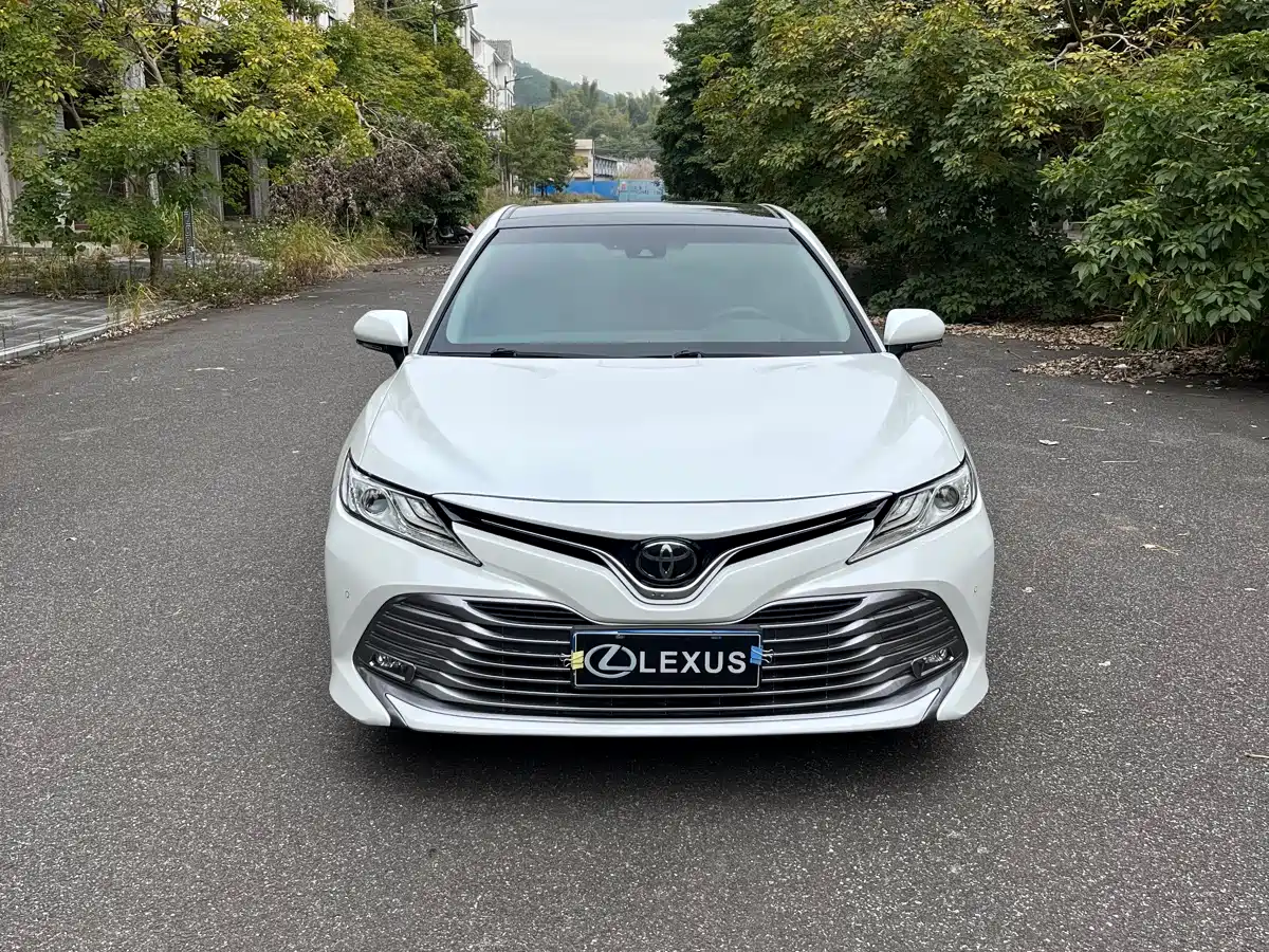 Toyota Camry 2019 2.5G Luxury (China V) фото 3