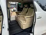 Фото 6 - Toyota Vellfire