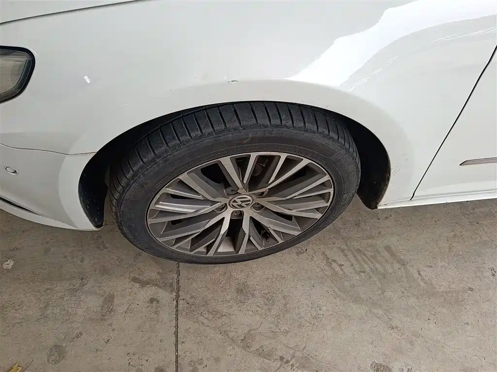 Volkswagen FAW-Volkswagen CC 2016 Model 1.8TSI Luxury фото 25