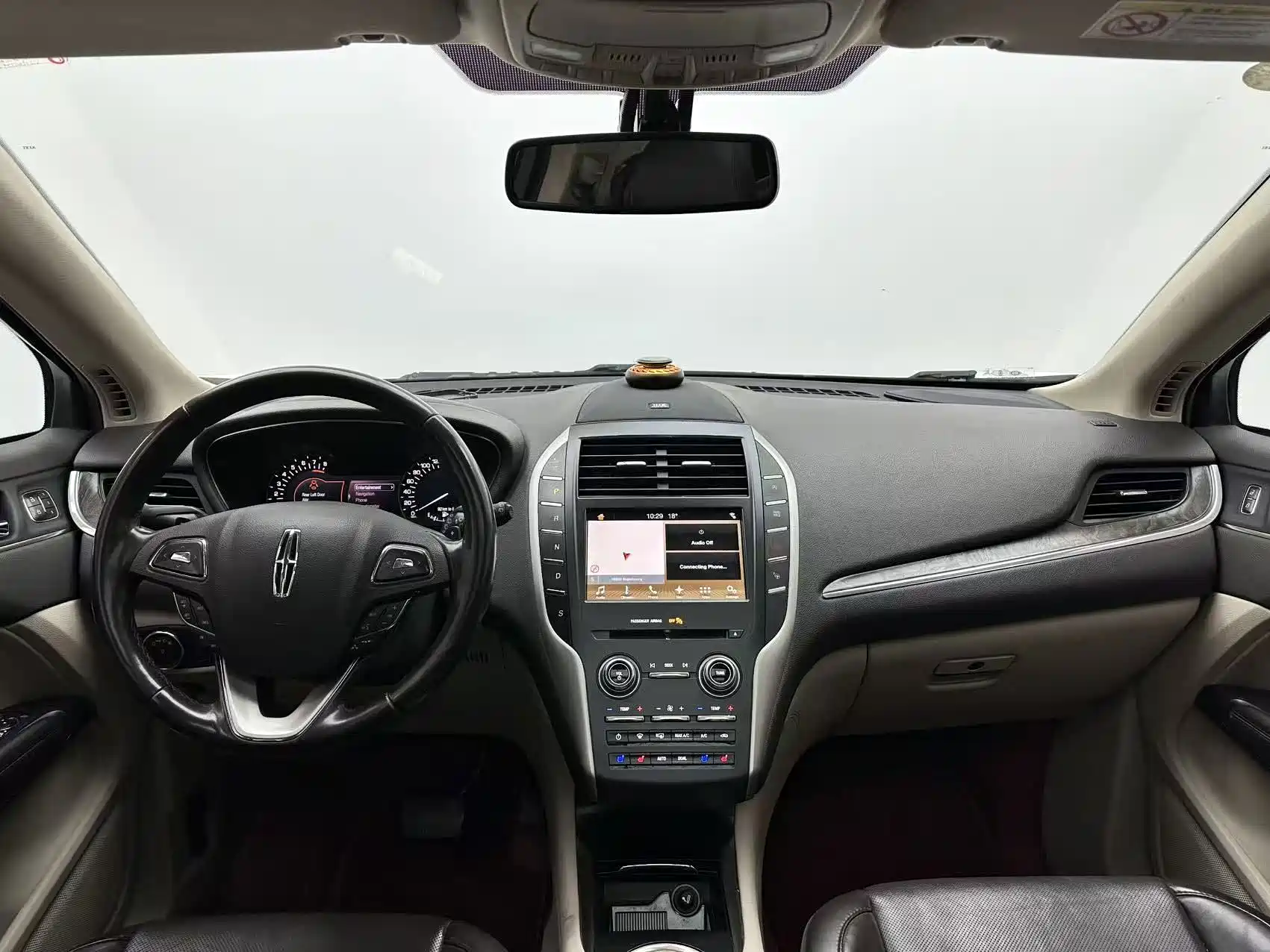 Photo 8 - Lincoln MKC