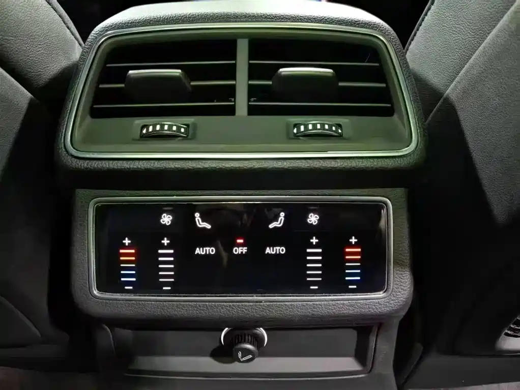 Audi A6L 2021 45 TFSI Exclusive Sport фото 12