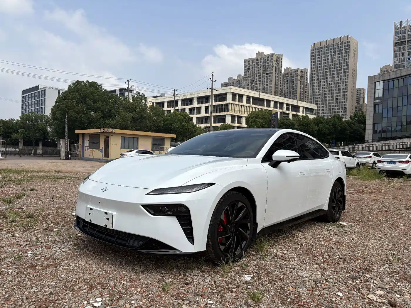 Dongfeng Yipai eπ007