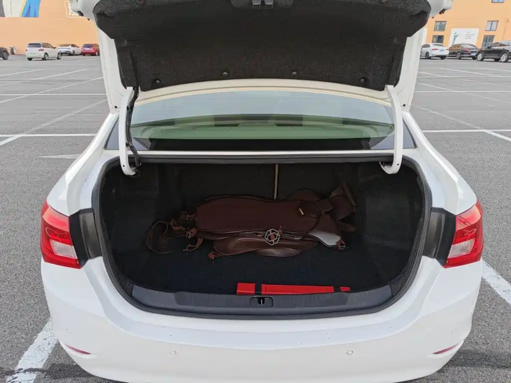 Фото 19 - Buick Excelle