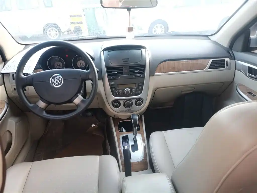 Buick Excelle 2015 1.5L Automatic Classic фото 10
