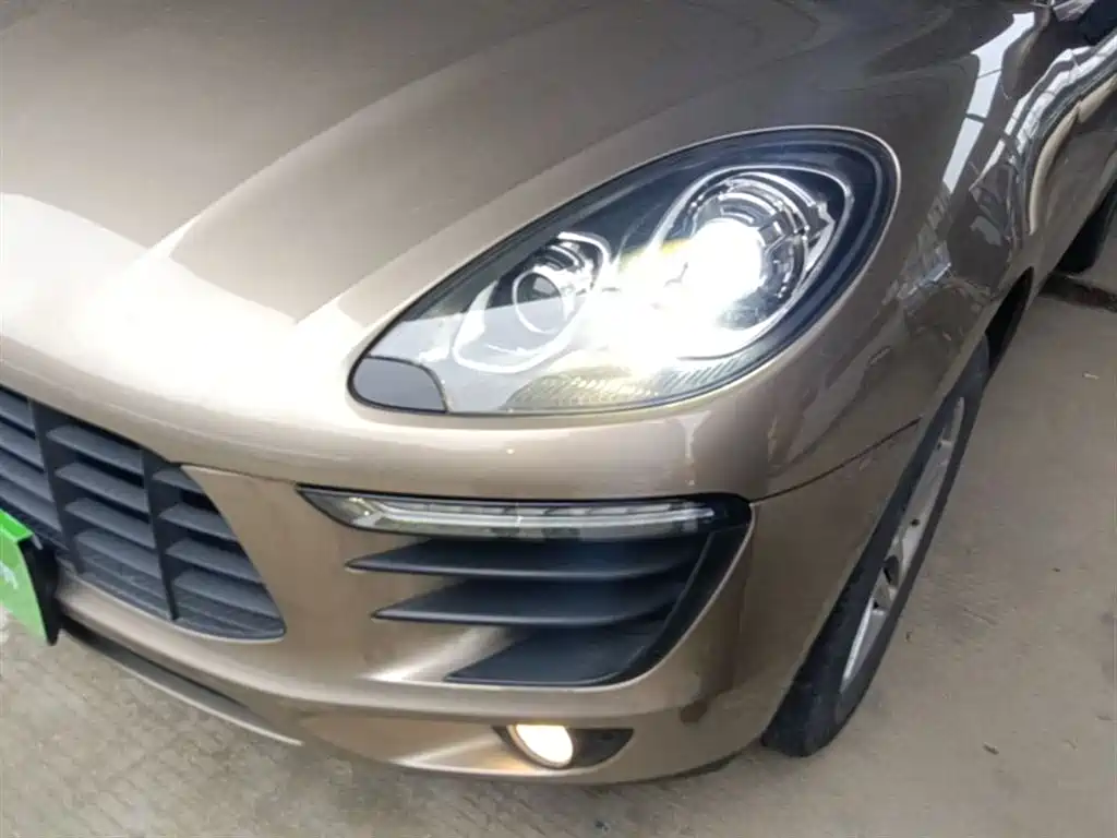 Porsche Macan 2017 Macan 2.0T фото 18