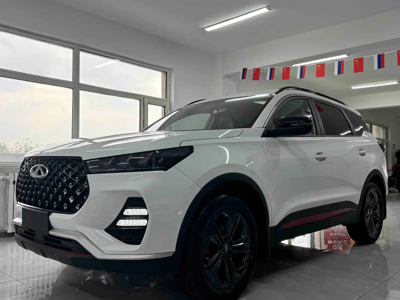 Photo 1 - Chery Tiggo 7