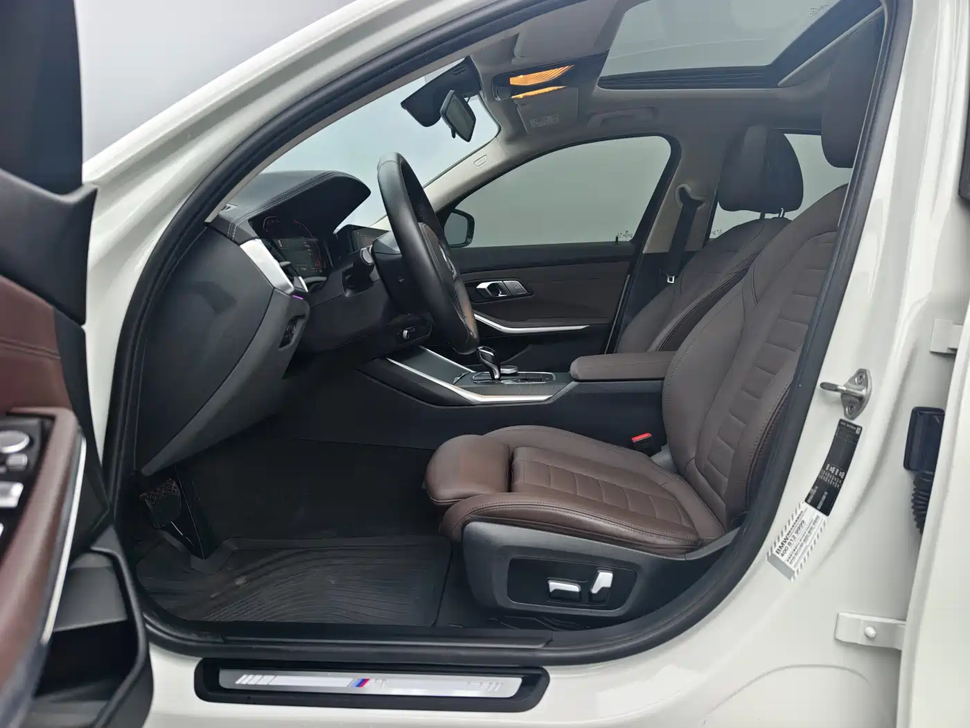 BMW 3 Series 2020 325i M Sport Black Night Package фото 8