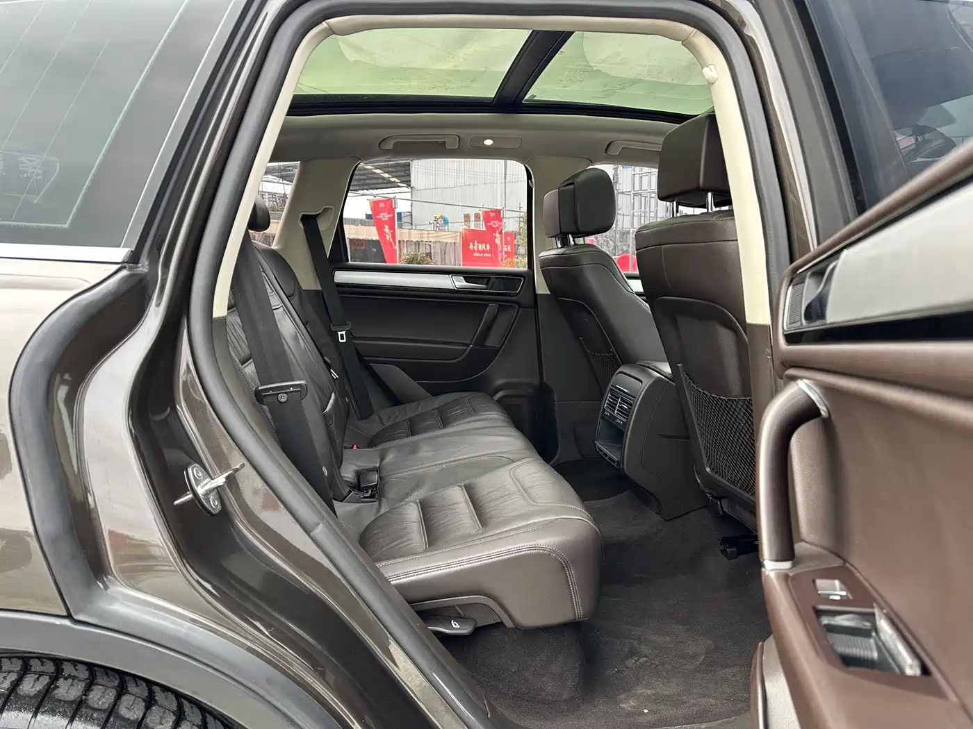Volkswagen Touareg 2017 3.0TSI Explorer Edition фото 13