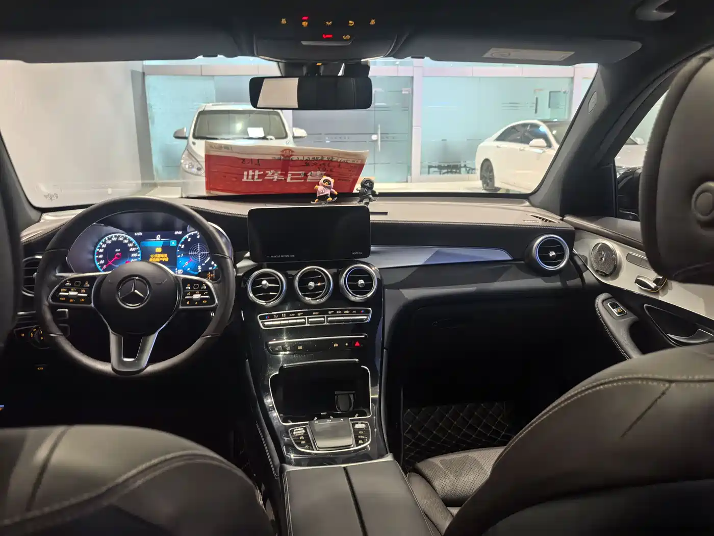 Mercedes-Benz GLC 2022 Facelift GLC 260 L 4MATIC Dynamic фото 9
