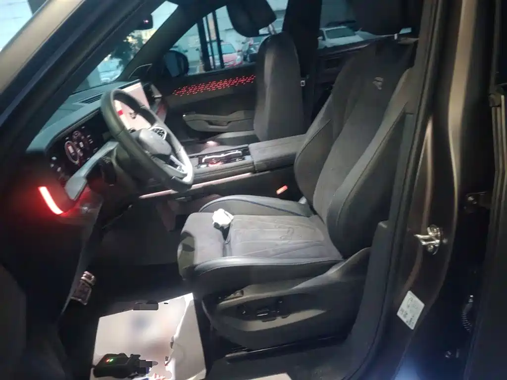 Volkswagen Teramont 2025 Teramont Pro 450TSI 4WD Summit Edition фото 9