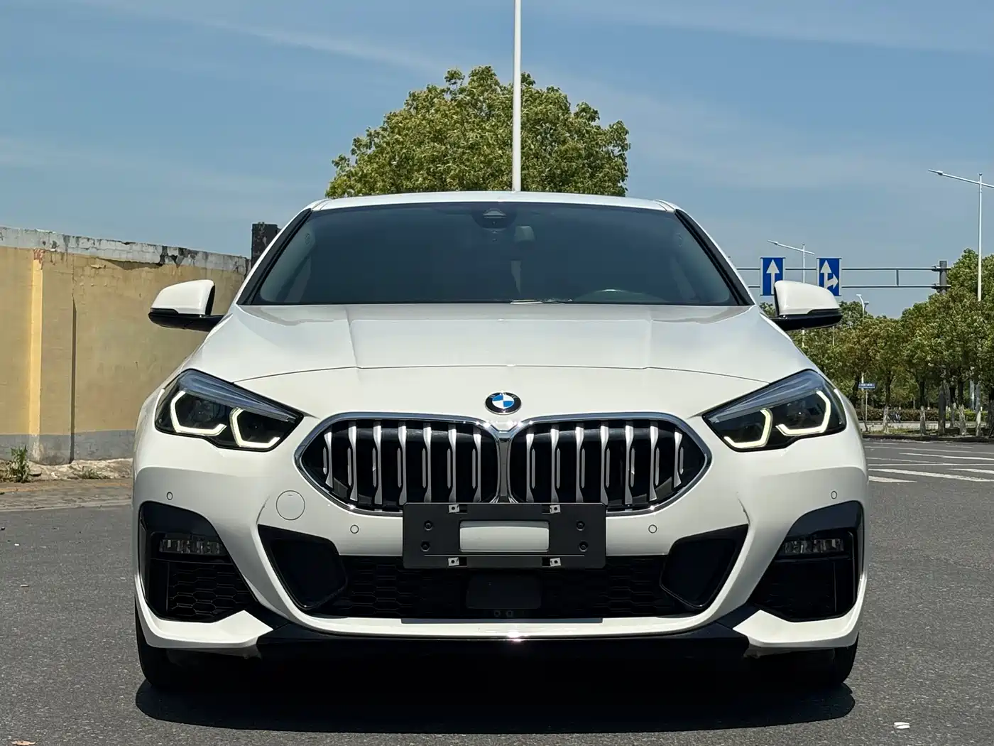 BMW 2 Series (Import) 2023 225i 4-Door Coupe M Sport Package фото 2