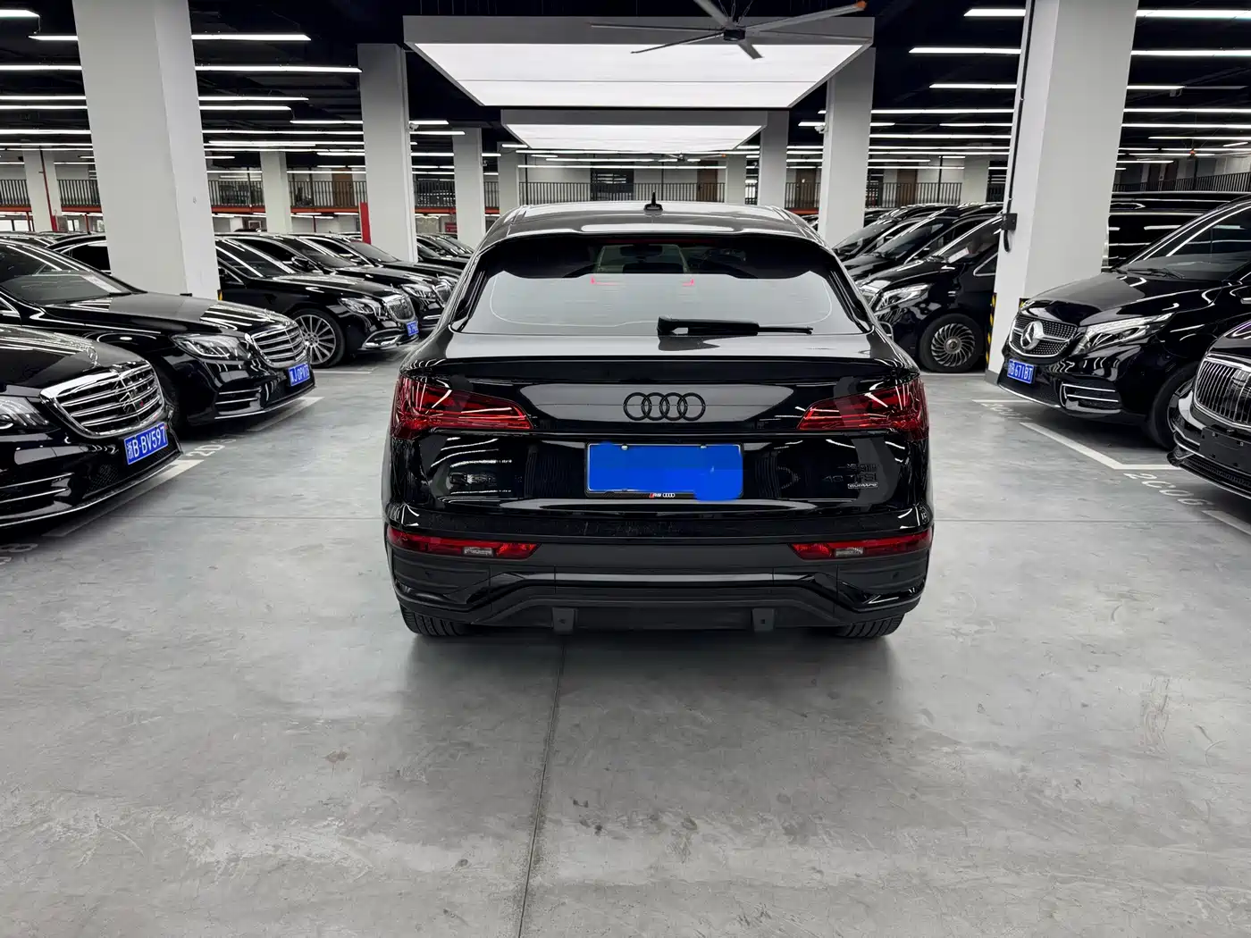 Фото 14 - Audi Q5L