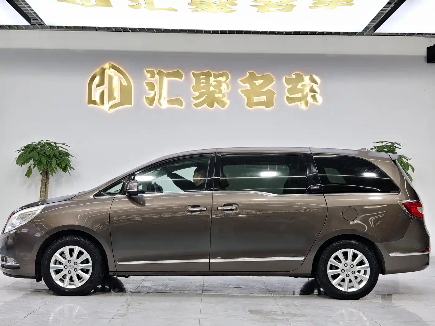 Buick GL8 2014 3.0L XT Luxury Business Flagship фото 10