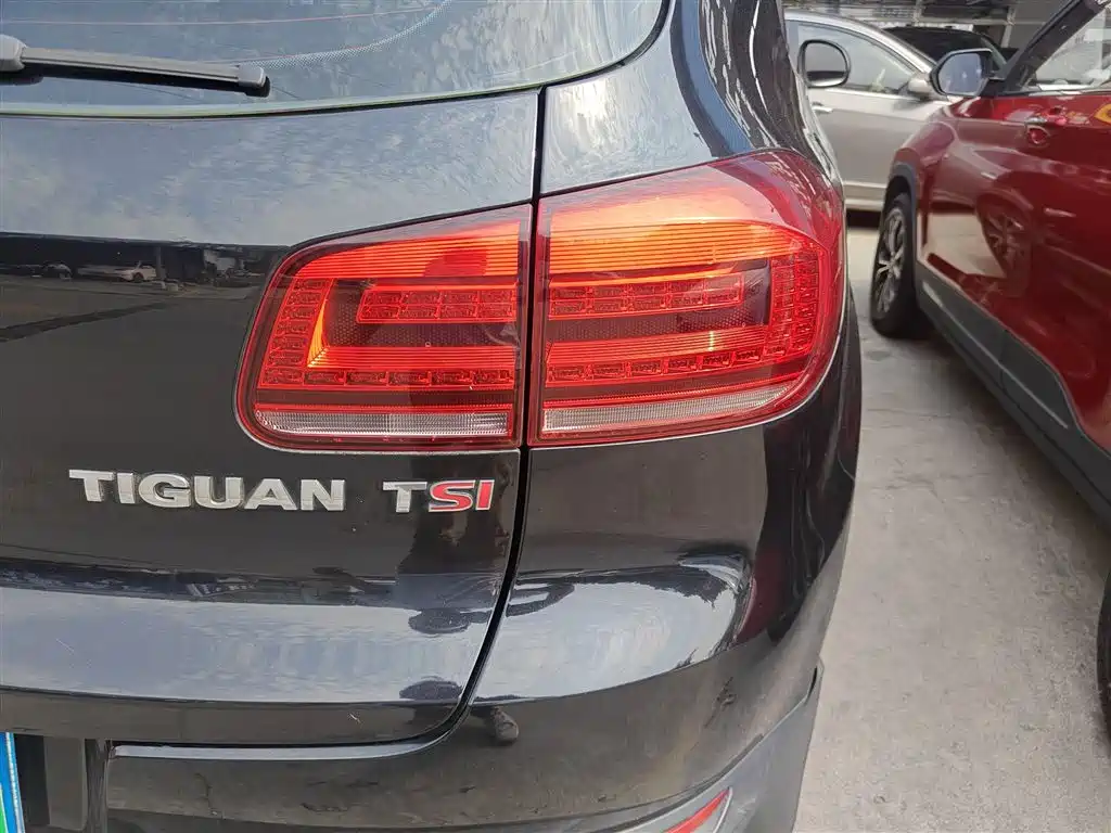 Volkswagen Tiguan 2013 1.8TSI Automatic 2WD Luxury Model фото 24