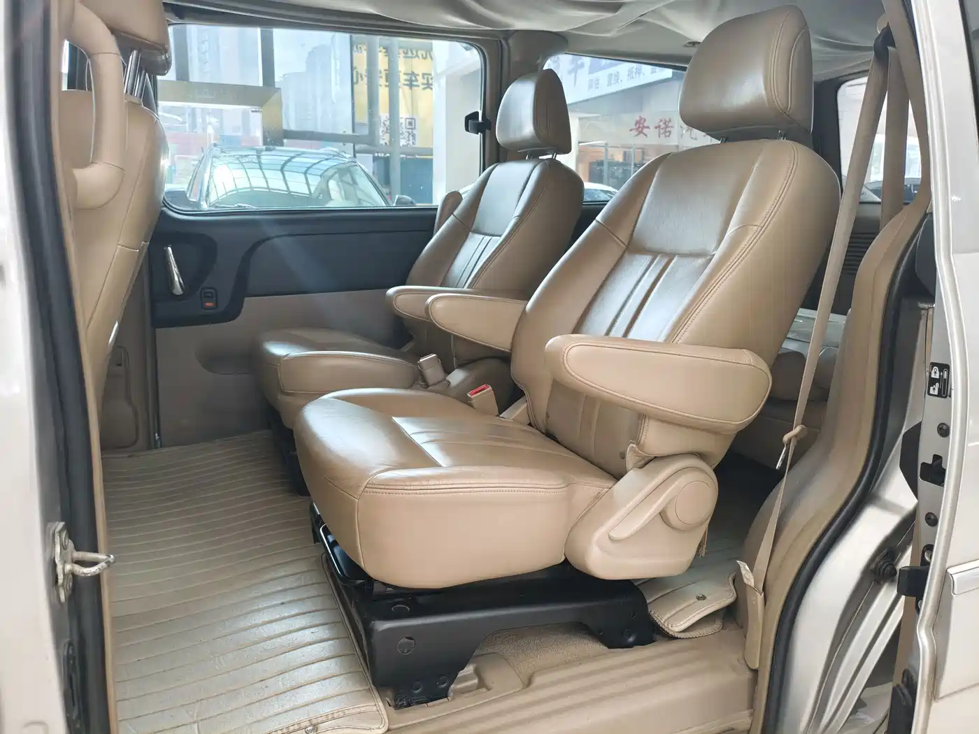Фото 8 - Buick GL8