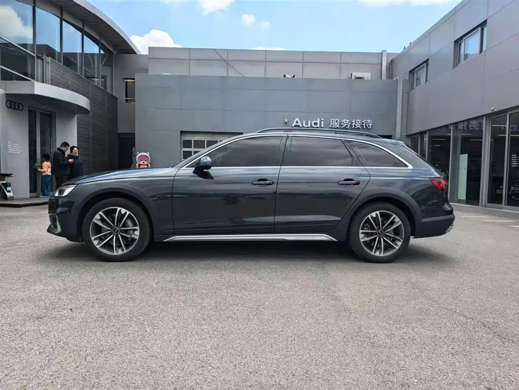 Audi A4 (Import) 2021 allroad quattro Explorer фото 3