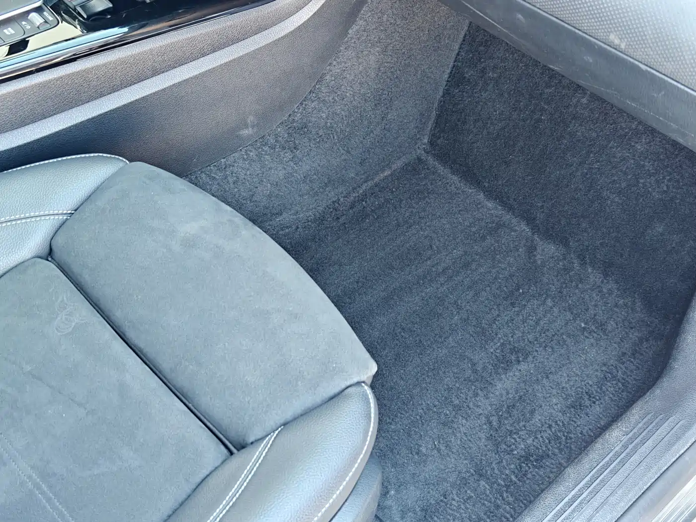 Mercedes-Benz A-Class 2022 A 200 L Sport Sedan Style фото 16