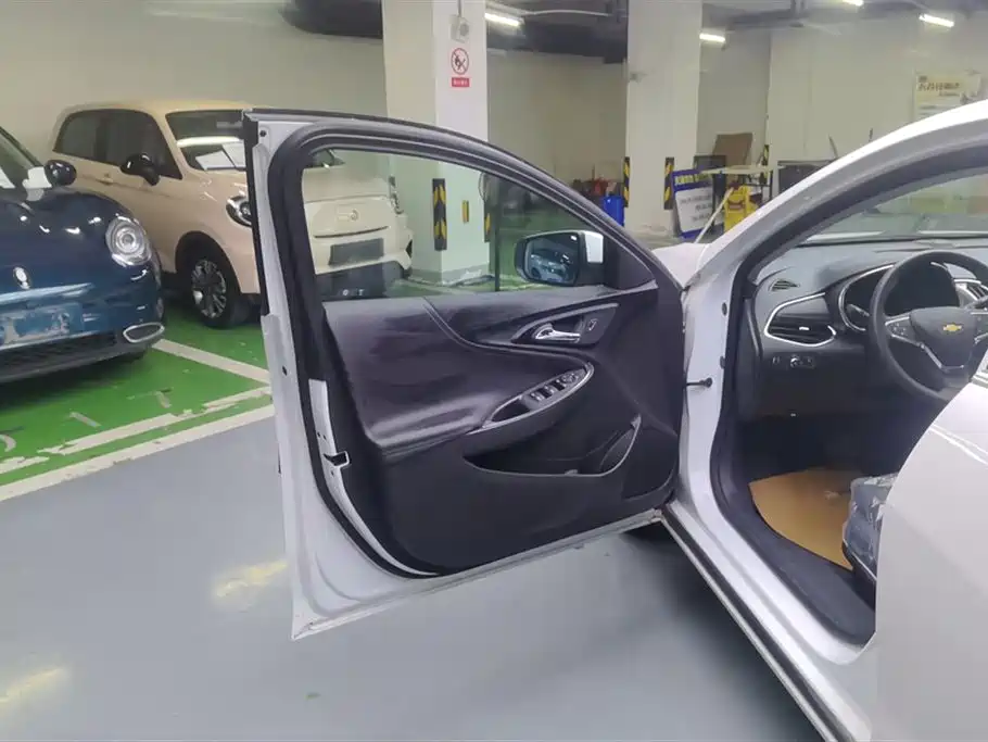 Chevrolet Malibu XL 2023 1.5T RS Edition фото 7